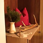 招待所 克里尔古特酒店 *