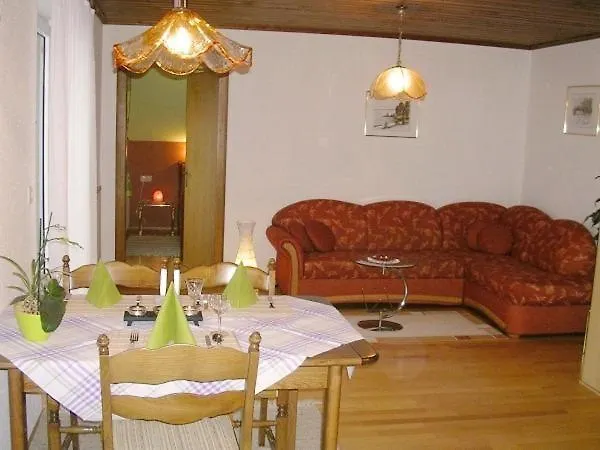 Kreilgut בית הארחה *